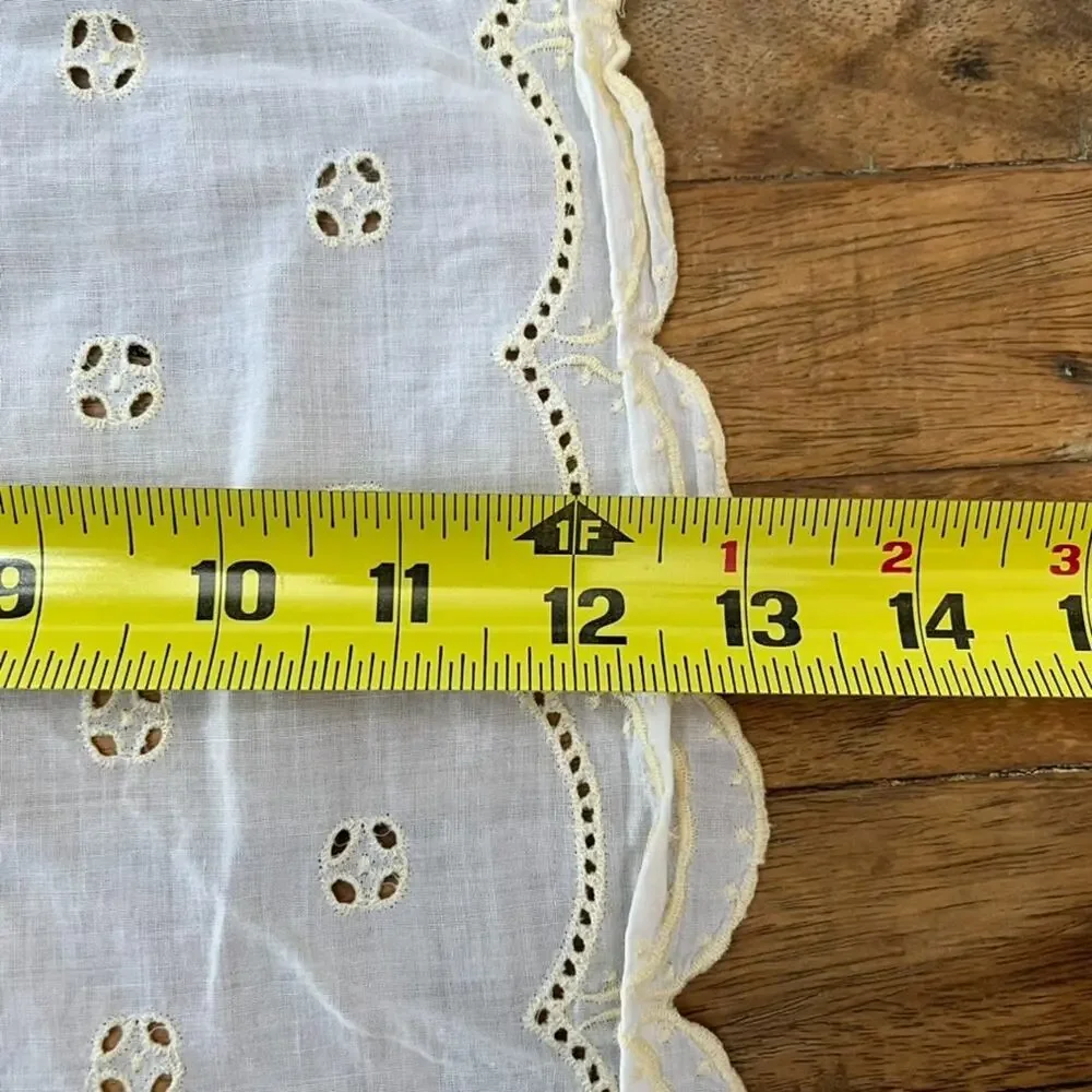 Vtg White Eyelet Lace Table Runner Embroidered 37